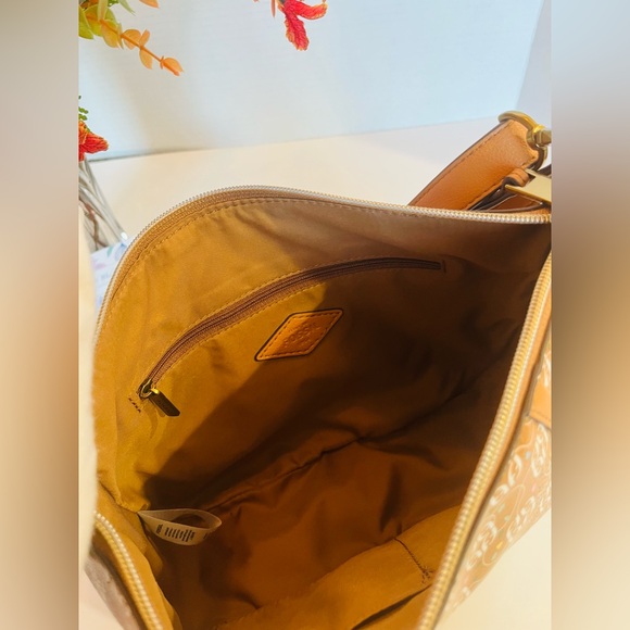 FOSSIL Top Handle SKYLER Signature Crossbody Bag Saddle/Tan Brass Hardware - Picture 13 of 16